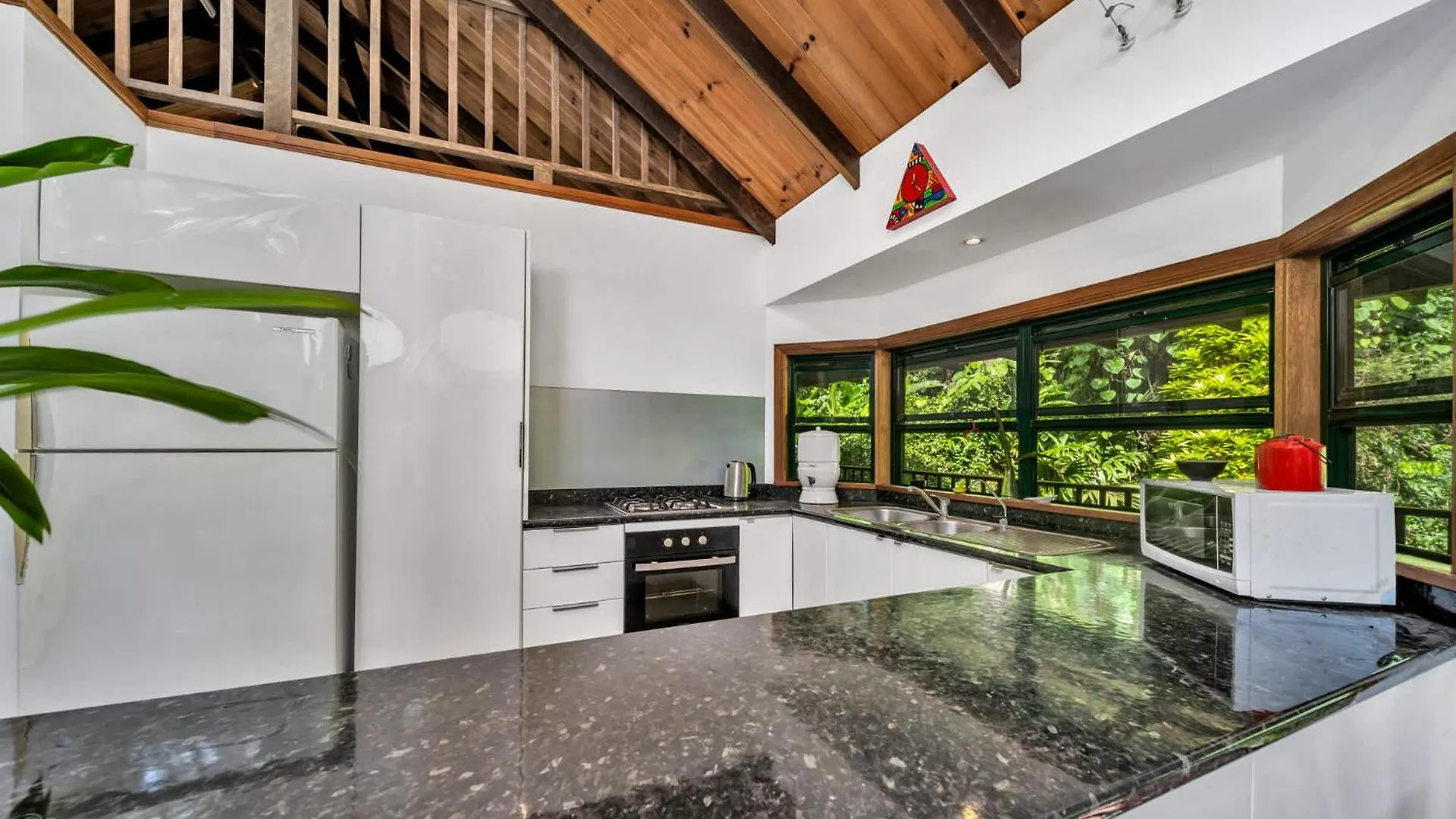 Fern House Villa Kurrimine Beach
