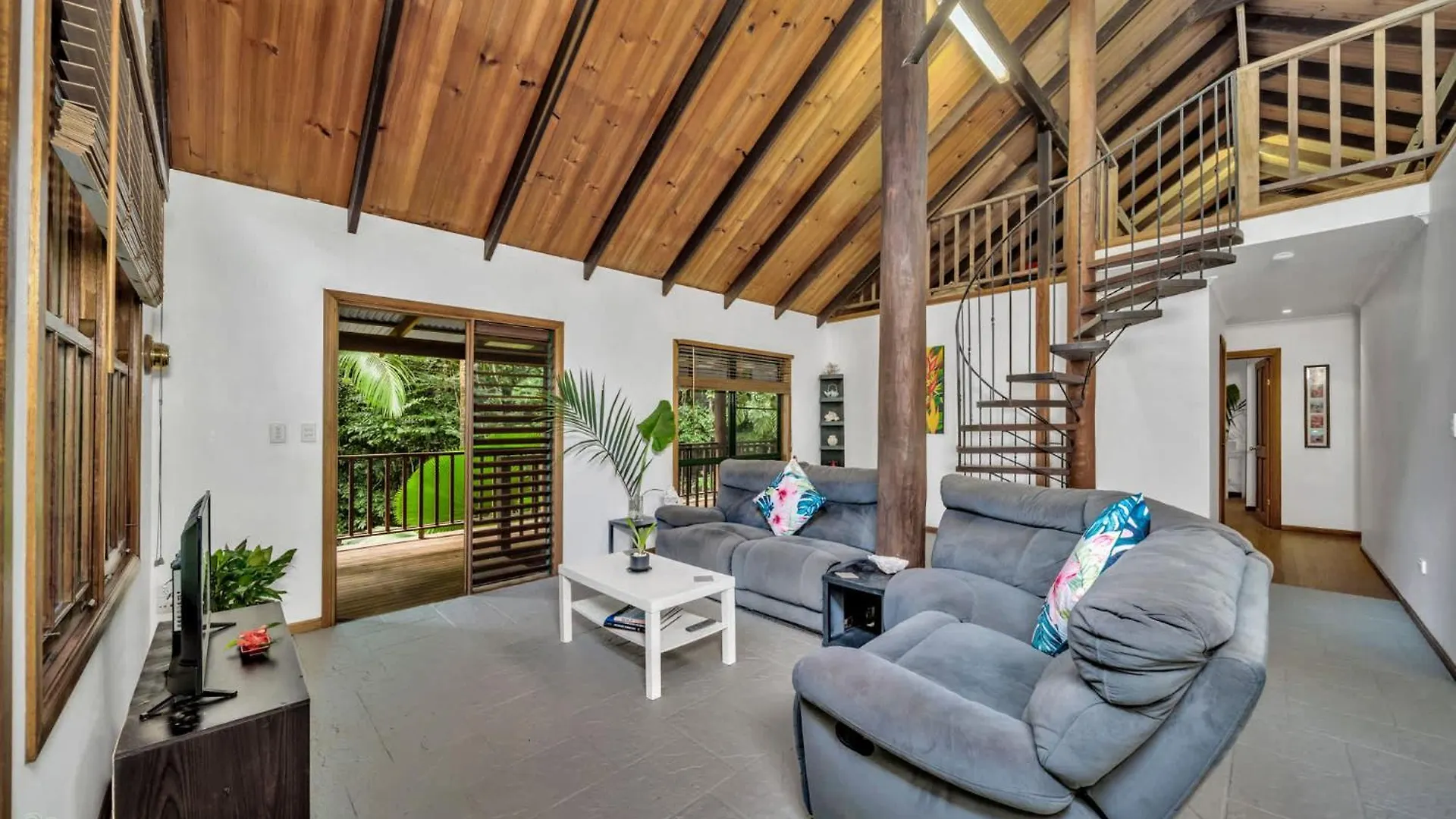 Fern House Villa Kurrimine Beach