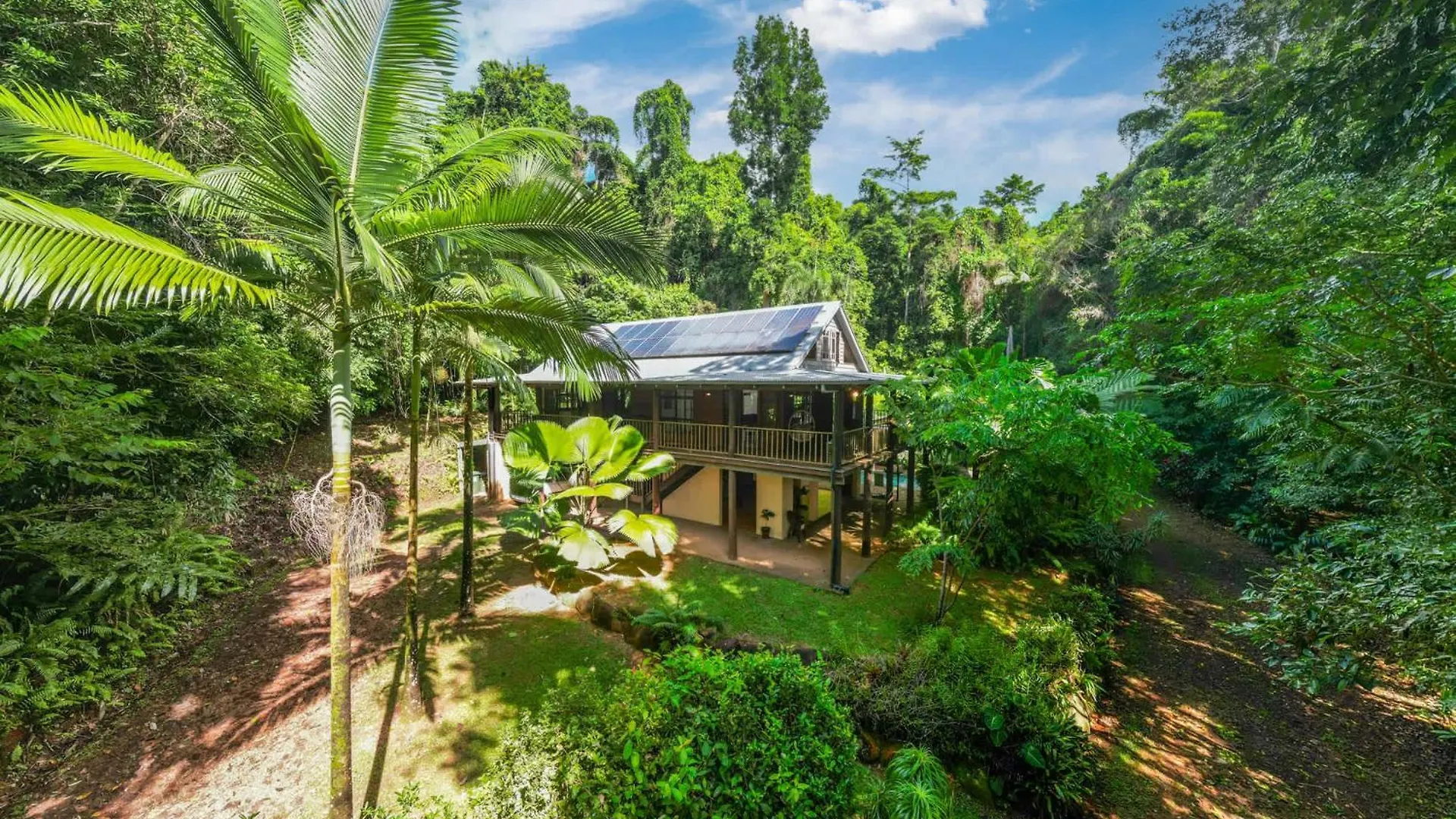 Fern House Villa Kurrimine Beach 0*,  Australia